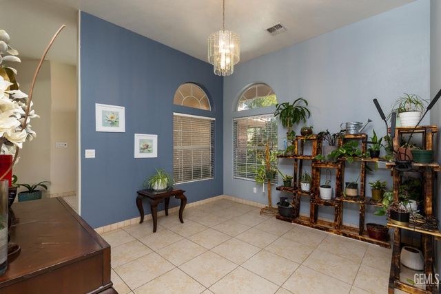16016 Clarisse Street, Bakersfield, CA 93314