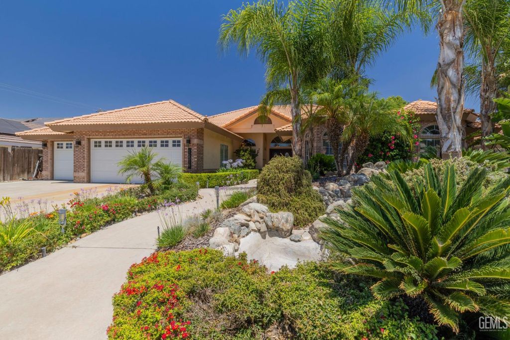 16016 Clarisse Street, Bakersfield, CA 93314
