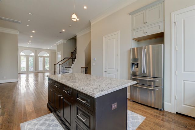 6706 Morningside Drive, Houston, TX 77030
