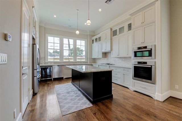 6706 Morningside Drive, Houston, TX 77030