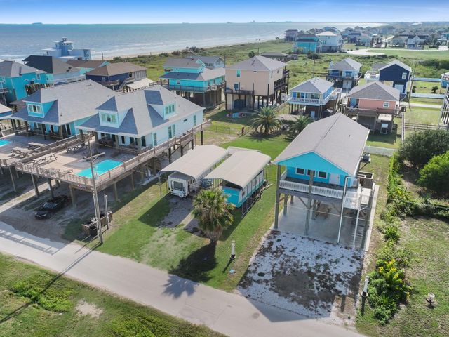 865 Sea Spray Drive, Crystal Beach, TX 77650