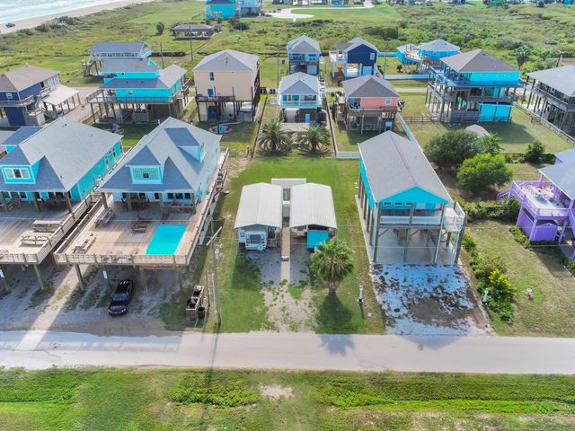 865 Sea Spray Drive, Crystal Beach, TX 77650