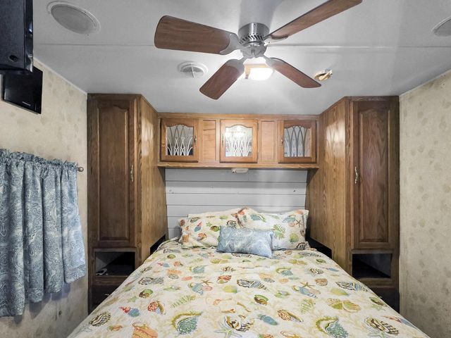 865 Sea Spray Drive, Crystal Beach, TX 77650