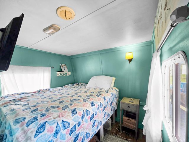 865 Sea Spray Drive, Crystal Beach, TX 77650