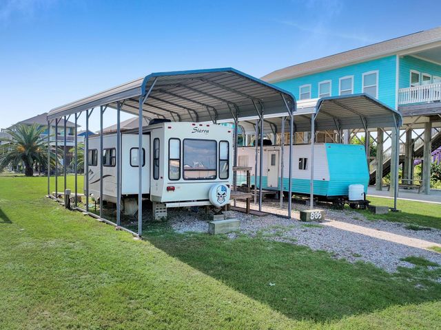 865 Sea Spray Drive, Crystal Beach, TX 77650