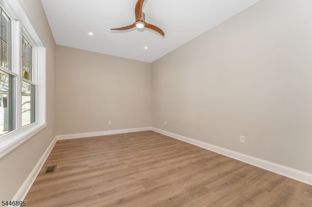 48 Northwood Dr, High Bridge Boro, NJ 08829
