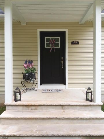 48 Northwood Dr, High Bridge Boro, NJ 08829