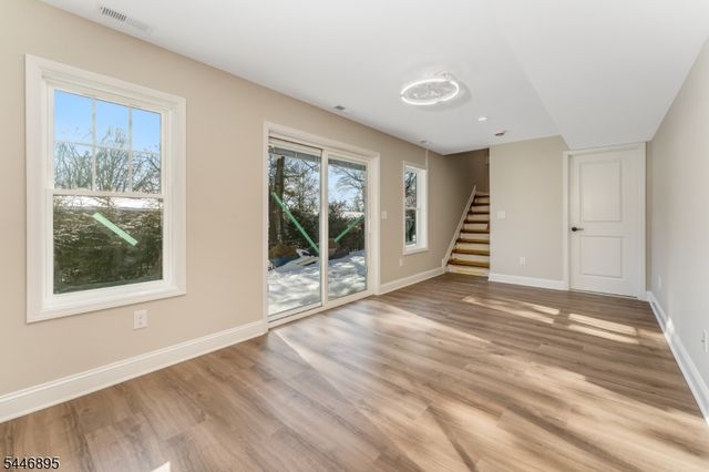 48 Northwood Dr, High Bridge Boro, NJ 08829