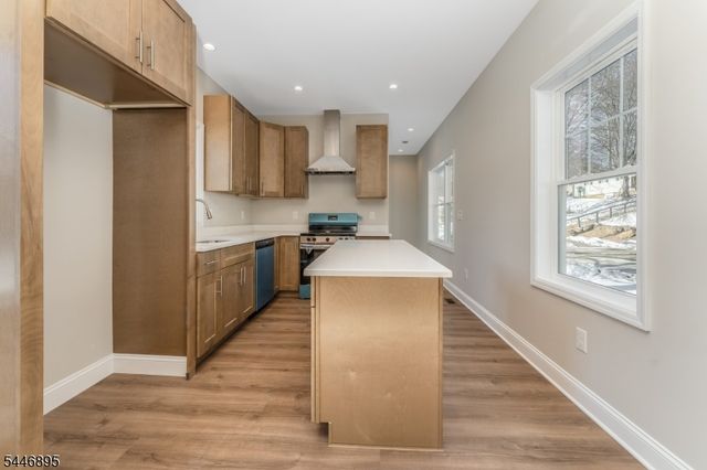 48 Northwood Dr, High Bridge Boro, NJ 08829