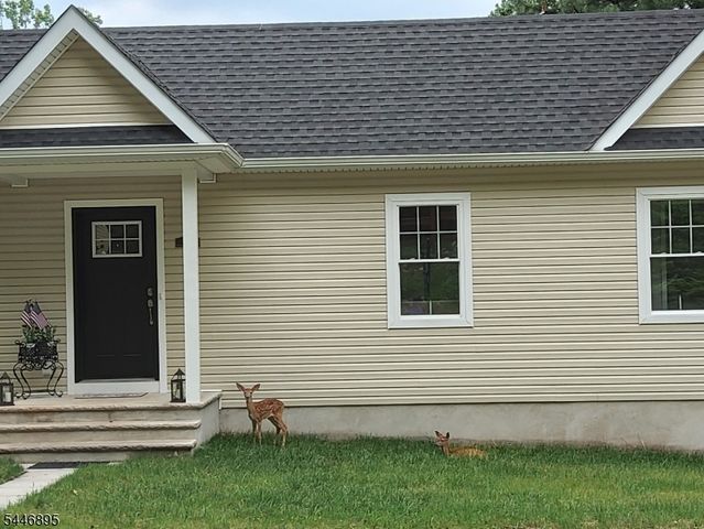 48 Northwood Dr, High Bridge Boro, NJ 08829