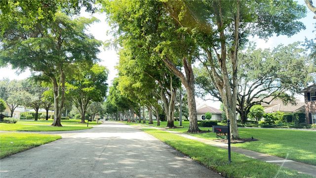 400 NW 127th Ave 16, Plantation, FL 33325