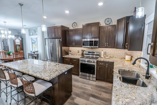 1922 Sandstone Loop S, Sartell, MN 56377