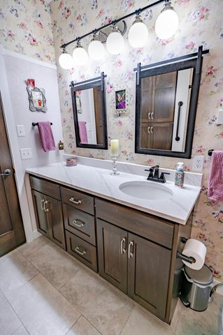 1922 Sandstone Loop S, Sartell, MN 56377