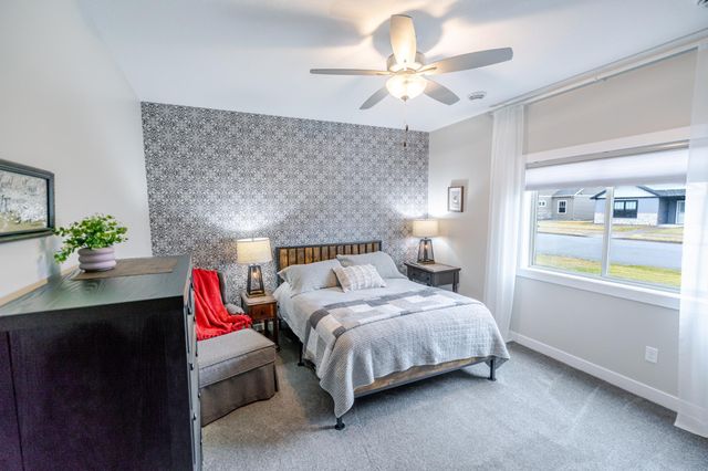 1922 Sandstone Loop S, Sartell, MN 56377