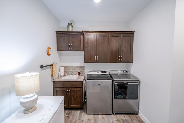 1922 Sandstone Loop S, Sartell, MN 56377