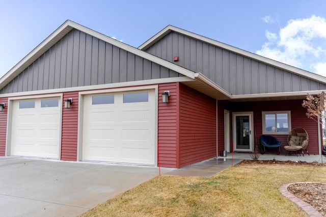 1922 Sandstone Loop S, Sartell, MN 56377