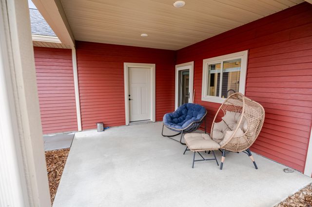 1922 Sandstone Loop S, Sartell, MN 56377