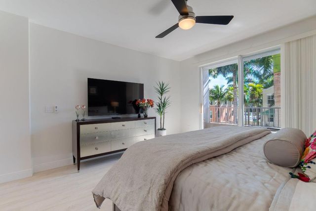 804 E Windward Way 307, Lantana, FL 33462