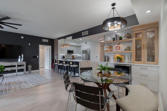 804 E Windward Way 307, Lantana, FL 33462