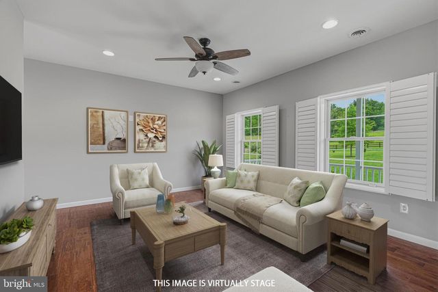 40923 BROWNS LN, Waterford, VA 20197