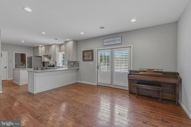 40923 BROWNS LN, Waterford, VA 20197