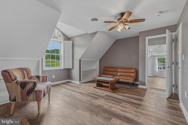 40923 BROWNS LN, Waterford, VA 20197