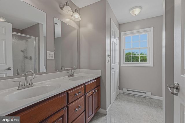 40923 BROWNS LN, Waterford, VA 20197