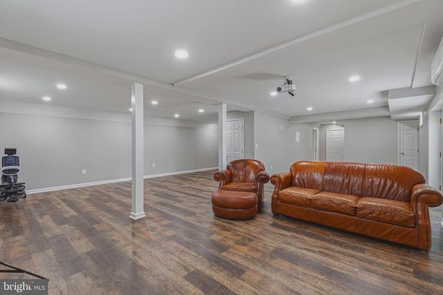 40923 BROWNS LN, Waterford, VA 20197