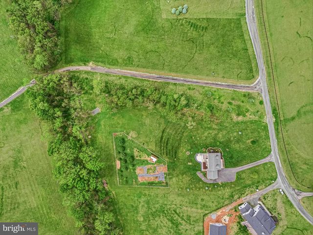 40923 BROWNS LN, Waterford, VA 20197