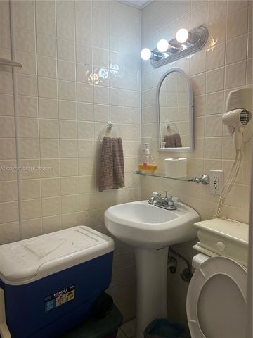 8721 SW 22nd Court, Davie, FL 33324