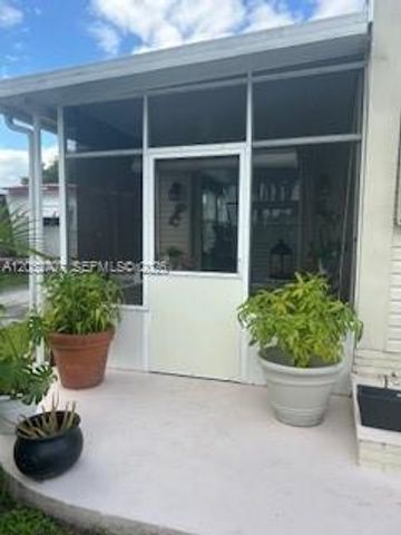 8721 SW 22nd Court, Davie, FL 33324