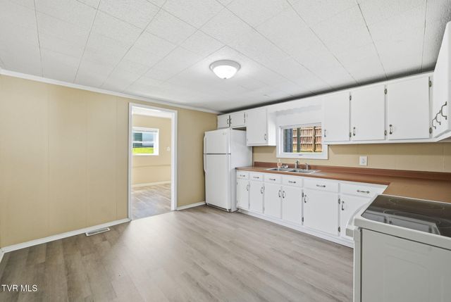 107 Seanna Lane, Elizabethton, TN 37643