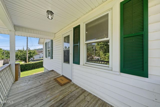 107 Seanna Lane, Elizabethton, TN 37643