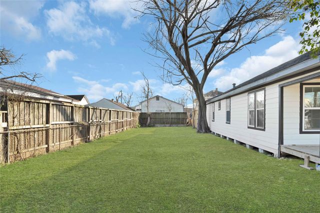 7814 Avenue F, Houston, TX 77012