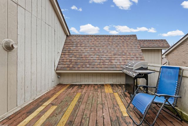 42375 Lochmoor Street, Clinton Twp, MI 48038