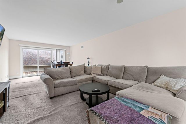 42375 Lochmoor Street, Clinton Twp, MI 48038