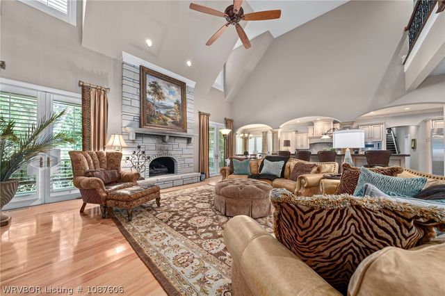 3201 Leigh's Hollow Lane, Fort Smith, AR 72903