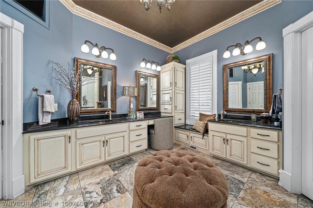 3201 Leigh's Hollow Lane, Fort Smith, AR 72903