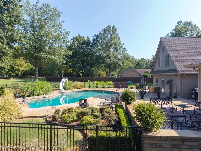 3201 Leigh's Hollow Lane, Fort Smith, AR 72903