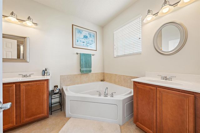 185 Indian Creek Parkway 101, Jupiter, FL 33458