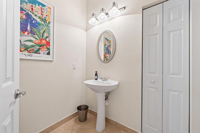 185 Indian Creek Parkway 101, Jupiter, FL 33458