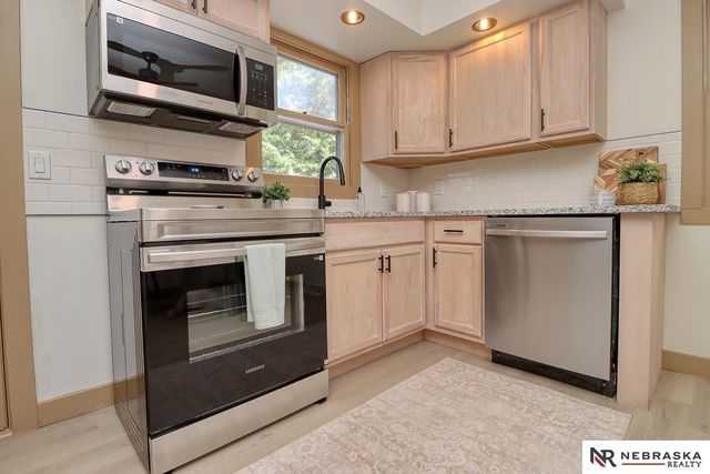 7117 Lexington Avenue, Lincoln, NE 68505