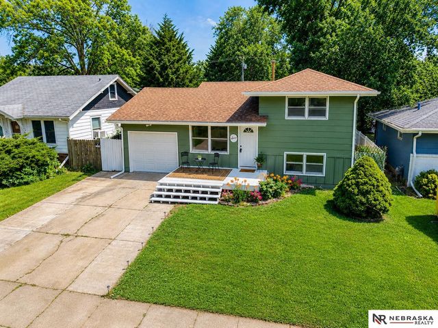 7117 Lexington Avenue, Lincoln, NE 68505