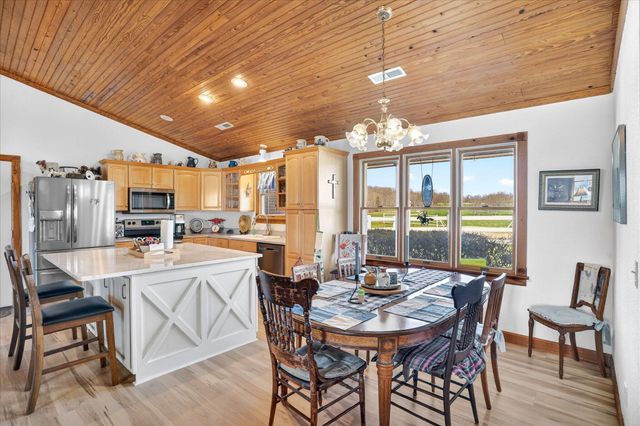 8896 State Route Zz, West Plains, MO 65775