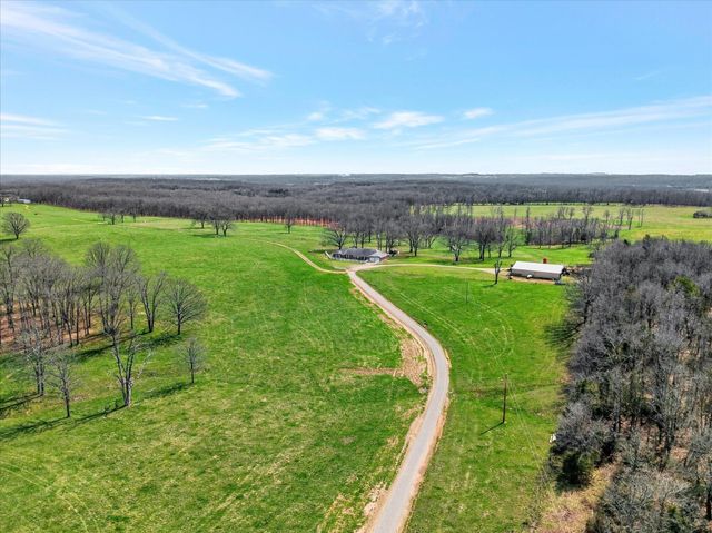 8896 State Route Zz, West Plains, MO 65775