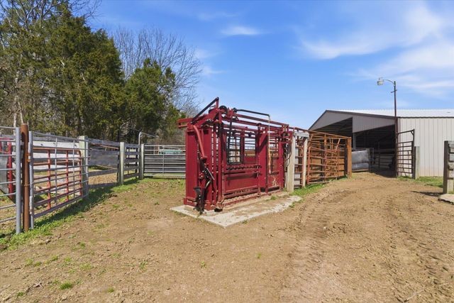 8896 State Route Zz, West Plains, MO 65775
