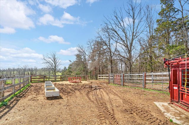 8896 State Route Zz, West Plains, MO 65775