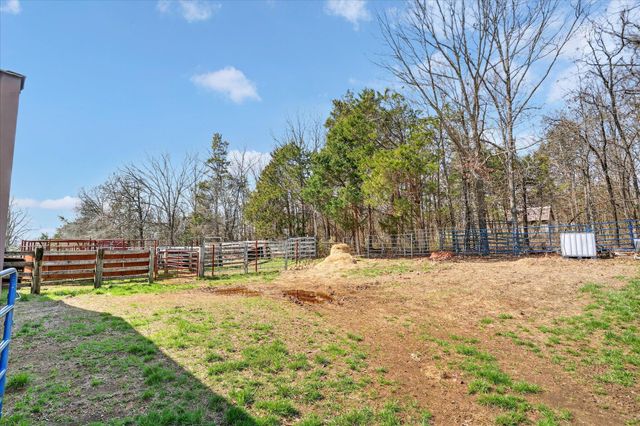 8896 State Route Zz, West Plains, MO 65775