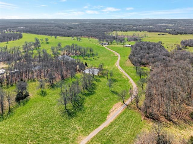 8896 State Route Zz, West Plains, MO 65775