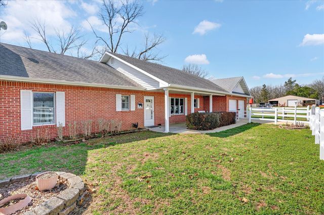 8896 State Route Zz, West Plains, MO 65775